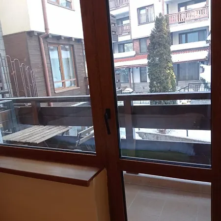 Pine Tree 3 - B3 Apartment