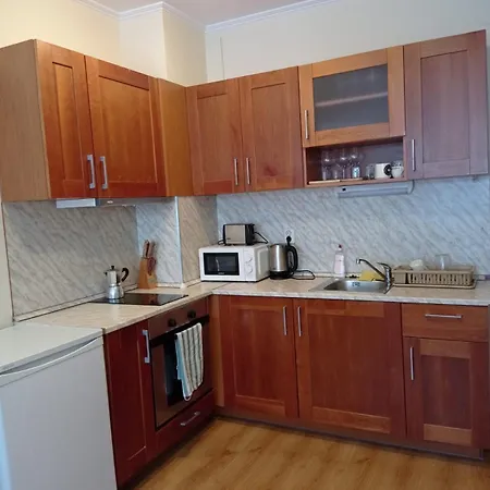 Apartment Pine Tree 3 - B3 *